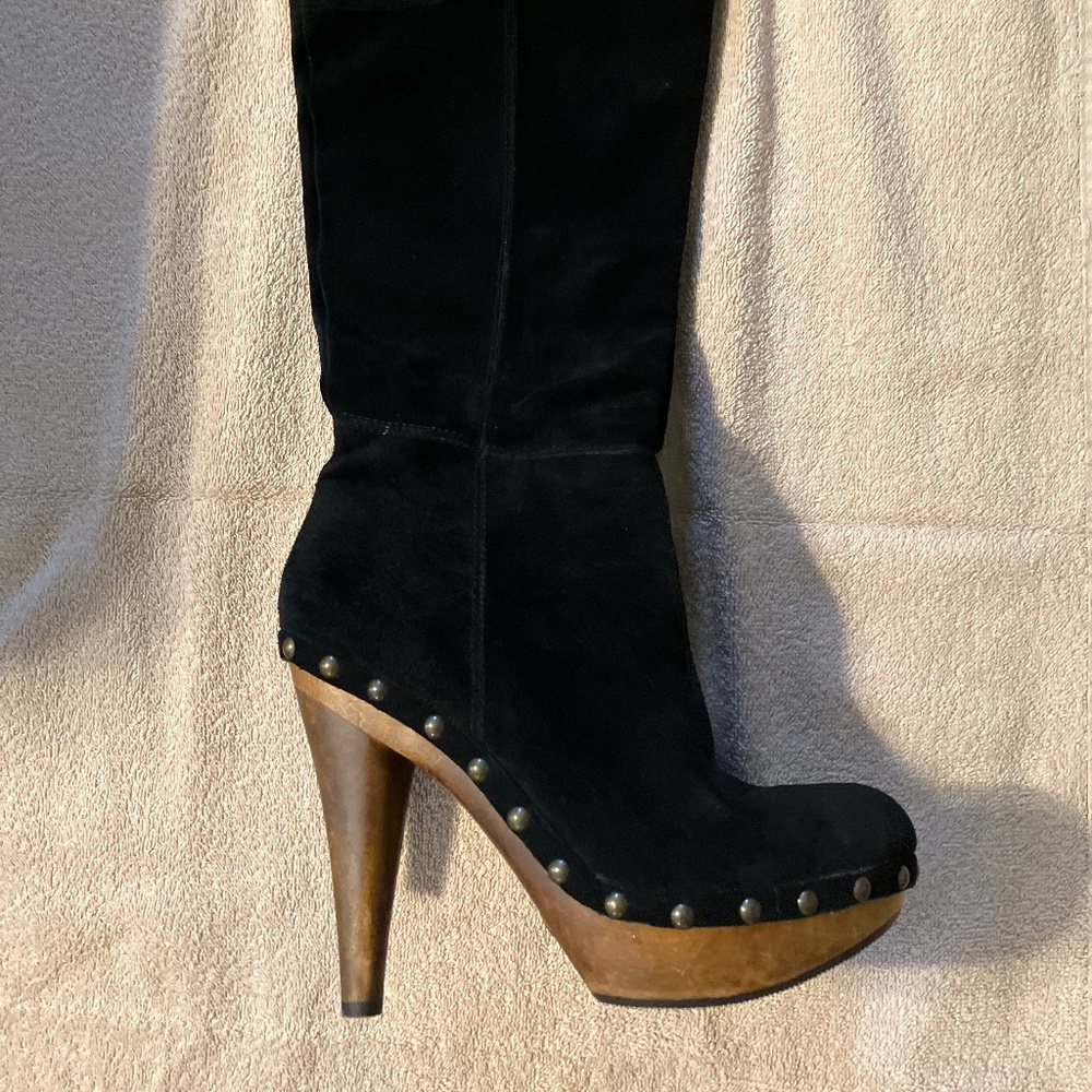 Suede platform boots